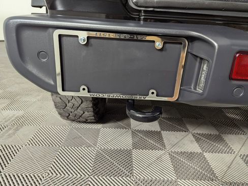 Certified 2018 Jeep Wrangler Sport image 31