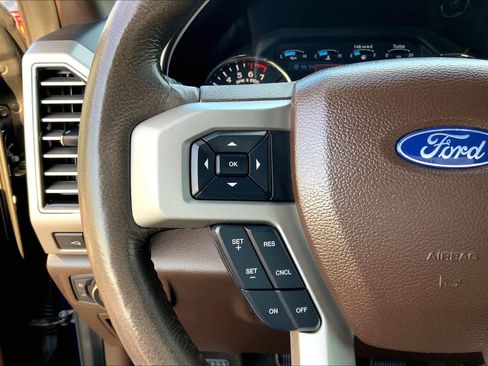 Used 2019 Ford F150 King Ranch w/ Equipment Group 601A Luxury AWD/4WD image 24