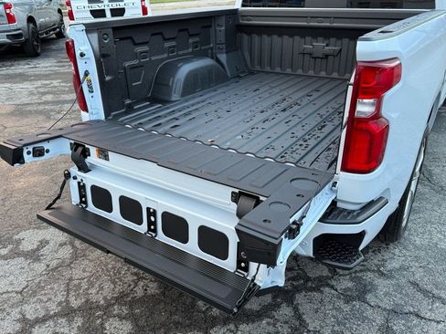 New 2026 Chevrolet Silverado 1500 High Country image 5
