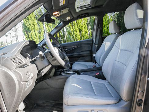 Used 2019 Honda Passport Touring image 16