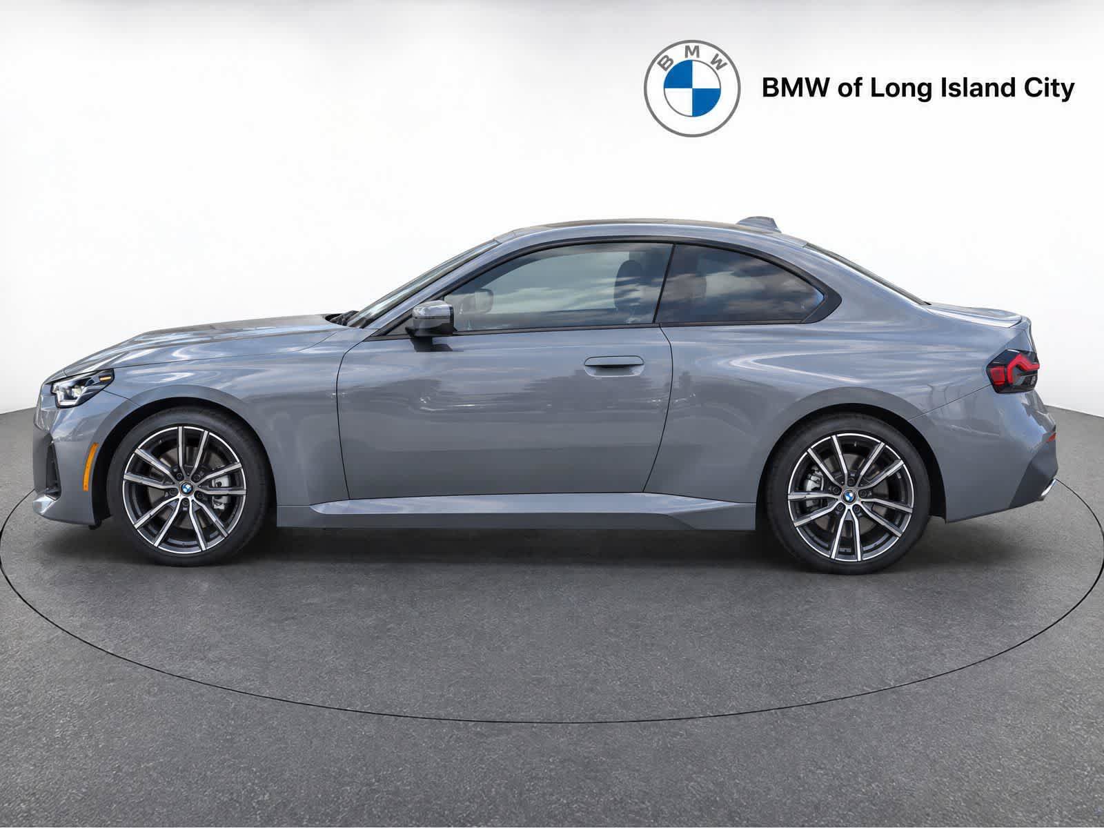 New 2026 BMW 230i xDrive Coupe w/ Convenience Package AWD/4WD image 4