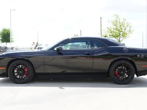 Used 2023 Dodge Challenger SRT Hellcat RWD image 6