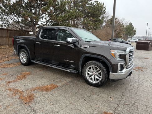 Used 2019 GMC Sierra 1500 SLT w/ SLT Convenience Package image 2