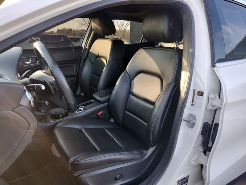 Used 2019 Mercedes-Benz GLA 250 GLA 250 image 2