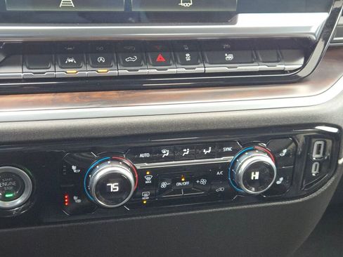 Used 2024 GMC Sierra 1500 SLT image 26