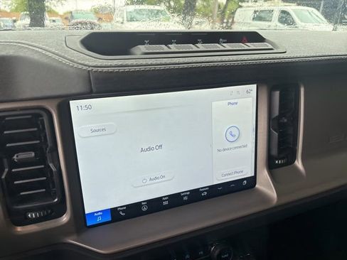 Used 2025 Ford Bronco Outer Banks w/ Sasquatch Package AWD/4WD image 15