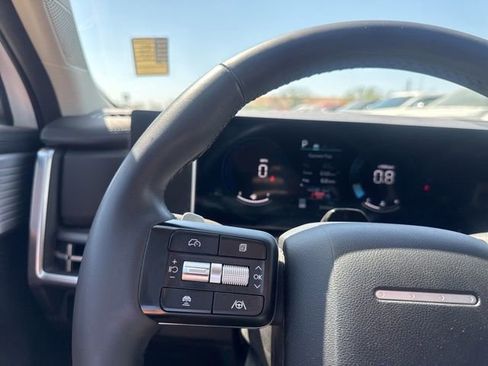 Used 2025 Hyundai Santa Fe SEL image 13