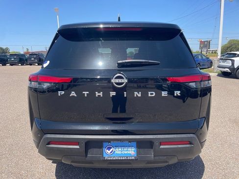 Certified 2025 Nissan Pathfinder S FWD image 6