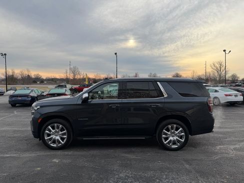 Used 2021 Chevrolet Tahoe Premier w/ Premium Package image 9