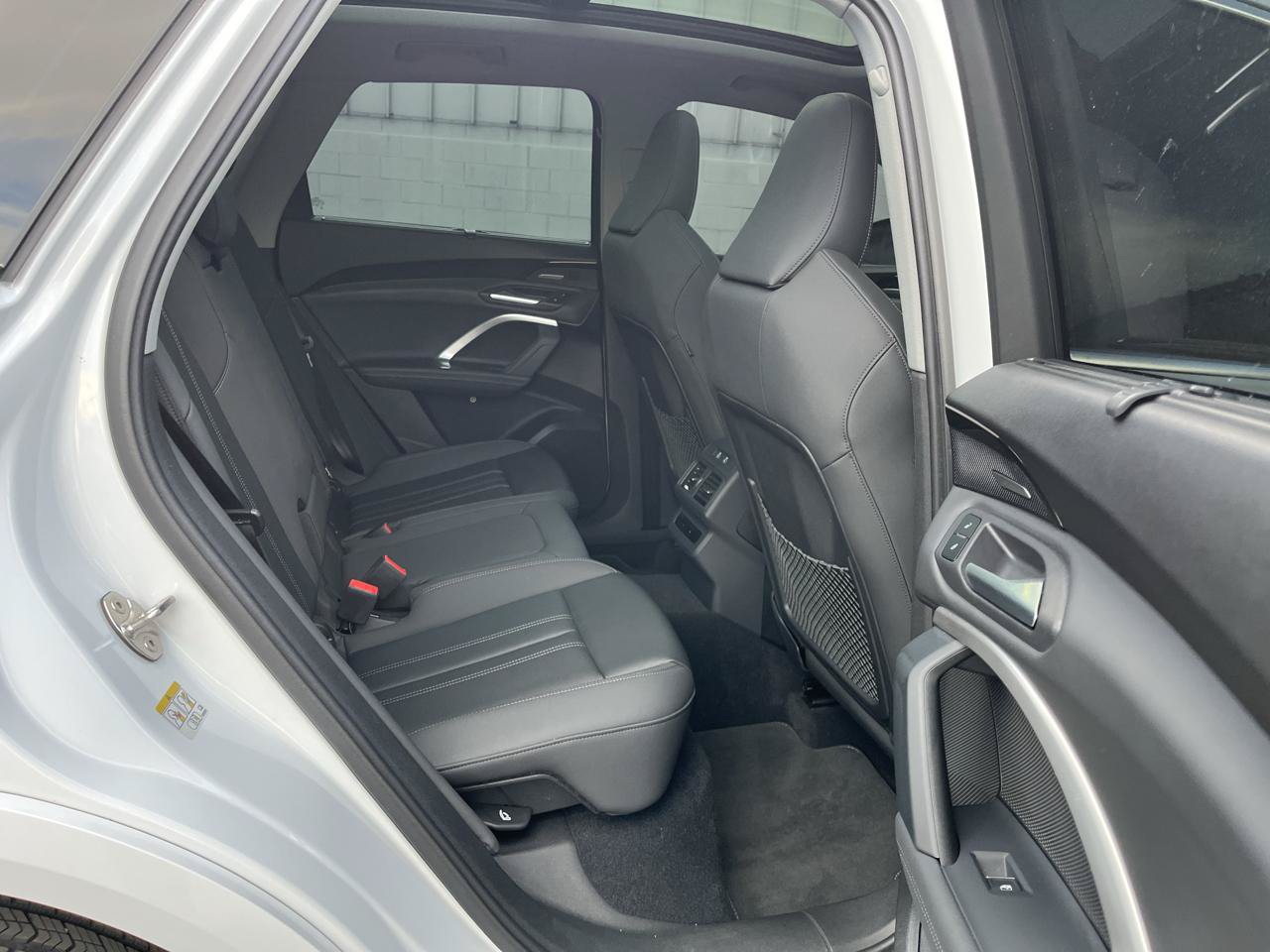 Used 2025 Audi Q5 Premium Plus w/ Premium Plus AWD/4WD image 12