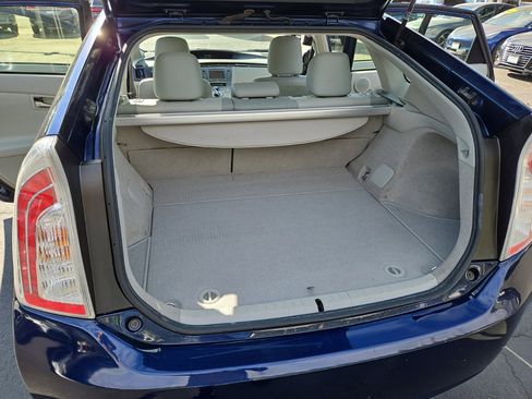 Used 2015 Toyota Prius Four image 28