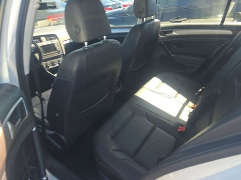 Used 2015 Volkswagen e-Golf SEL Premium image 24