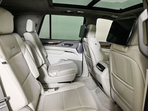 New 2024 Cadillac Escalade Sport Platinum w/ LPO, ONYX Package image 20