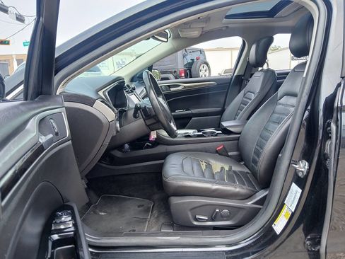 Used 2013 Ford Fusion SE FWD image 9