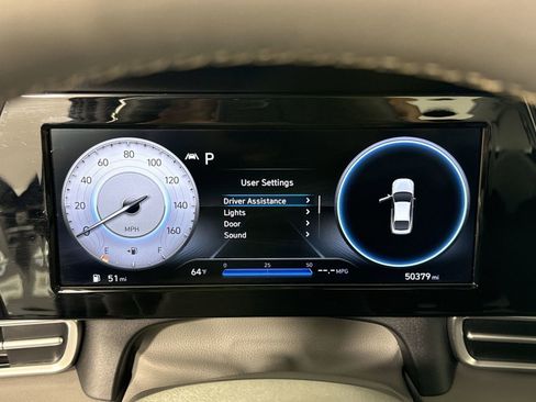 Used 2022 Hyundai Elantra SEL w/ Convenience + Premium Package image 18