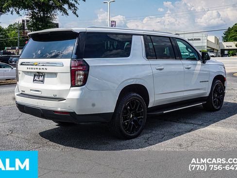 Used 2022 Chevrolet Suburban LT w/ LT Signature Package AWD/4WD image 6