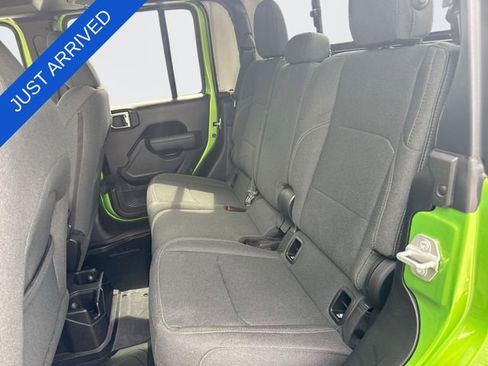 Used 2025 Jeep Gladiator Sport AWD/4WD image 23