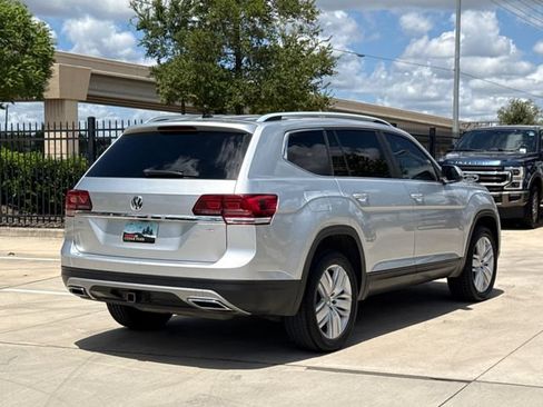 Used 2019 Volkswagen Atlas SE w/ Panoramic Sunroof Package FWD image 8