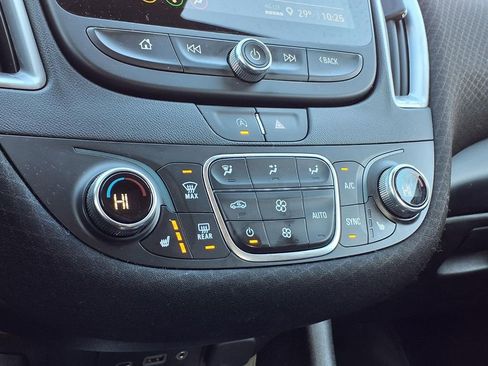 Used 2024 Chevrolet Malibu LT image 12