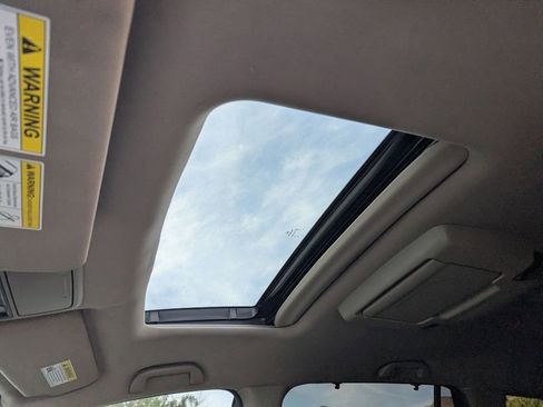 Used 2021 Honda Pilot Touring image 15