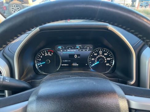 Used 2017 Ford F150 Lariat w/ Equipment Group 502A Luxury image 8