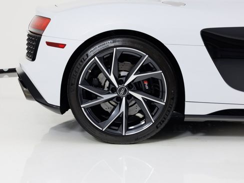 Used 2022 Audi R8 V10 performance w/ Premium Package RWD image 13