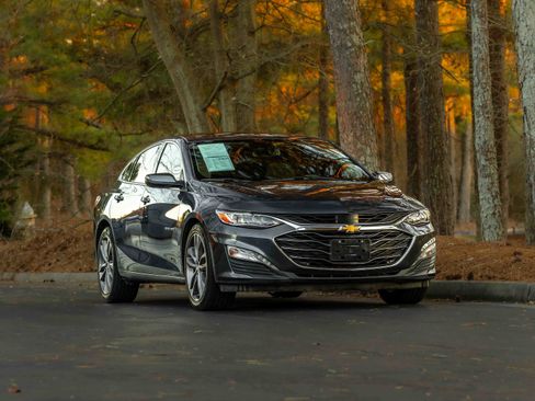 Used 2019 Chevrolet Malibu Premier w/ Sun and Wheel Package image 45