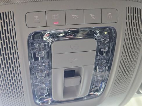 Used 2025 Mercedes-Benz GLE 350 4MATIC image 47