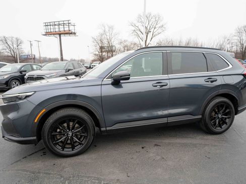 Certified 2025 Honda CR-V Sport image 3