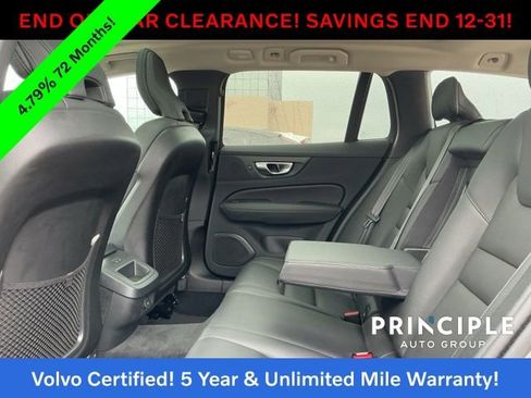 Certified 2025 Volvo V60 B5 Cross Country Plus image 30