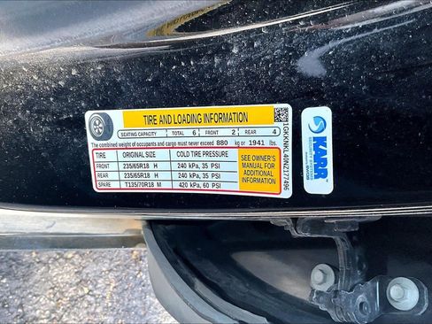 Used 2022 GMC Acadia SLE FWD image 4