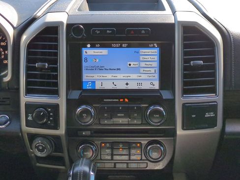 Used 2018 Ford F150 Lariat w/ Trailer Tow Package image 16