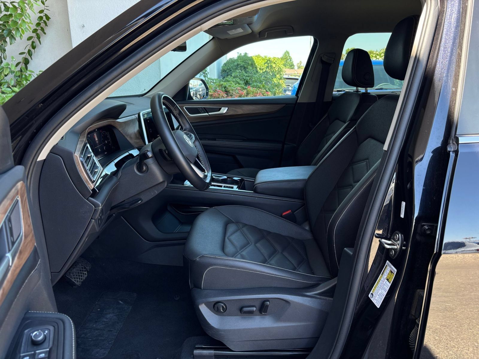 Used 2026 Volkswagen Atlas SE AWD/4WD image 28