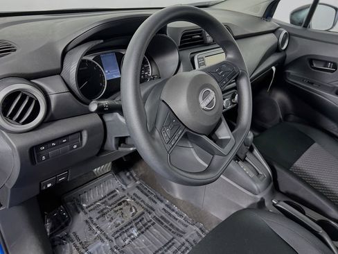 Used 2024 Nissan Versa S w/ S Plus Package image 6