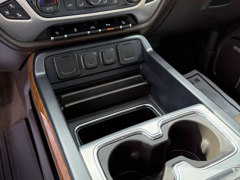 Used 2018 GMC Sierra 1500 SLT w/ SLT Premium Package image 25