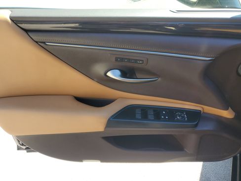 Used 2020 Lexus ES 350 w/ Premium Package image 20