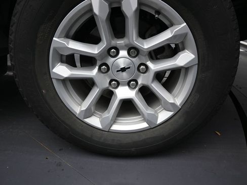 Used 2023 Chevrolet Silverado 1500 RST RWD image 10