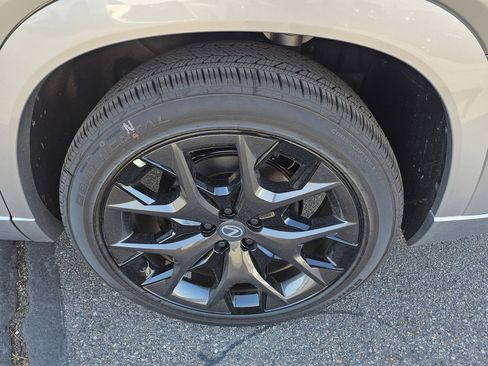 New 2026 Lexus TX 500h AWD image 17