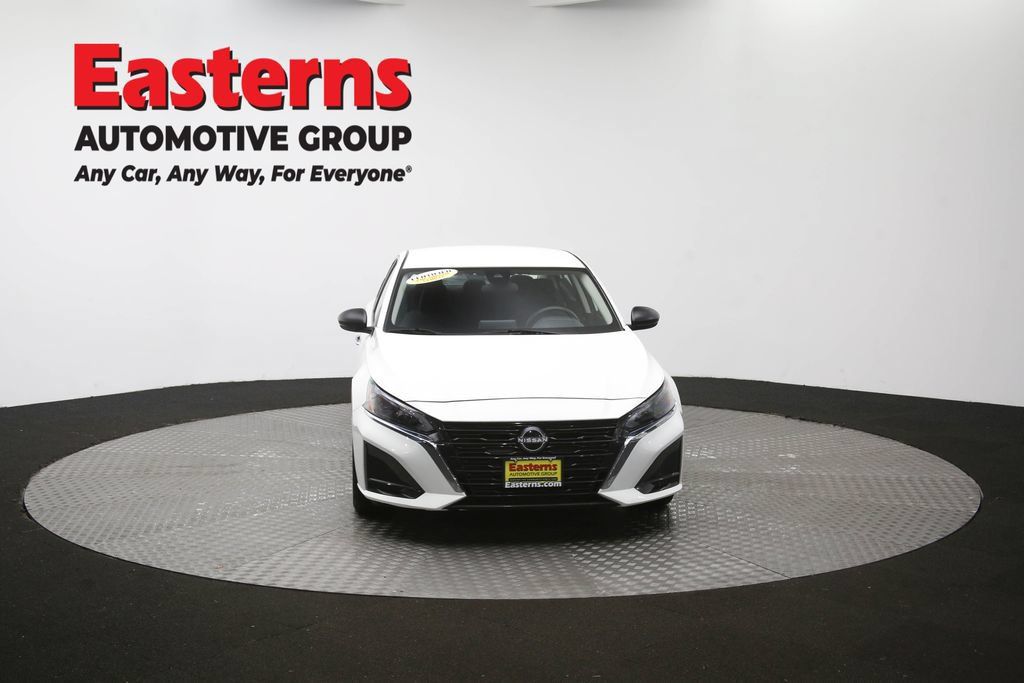 Used 2025 Nissan Altima 2.5 SV FWD image 49