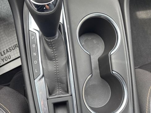 Used 2021 Chevrolet Equinox Premier image 25