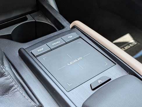 Used 2020 Lexus ES 350 w/ Accessory Package FWD image 32