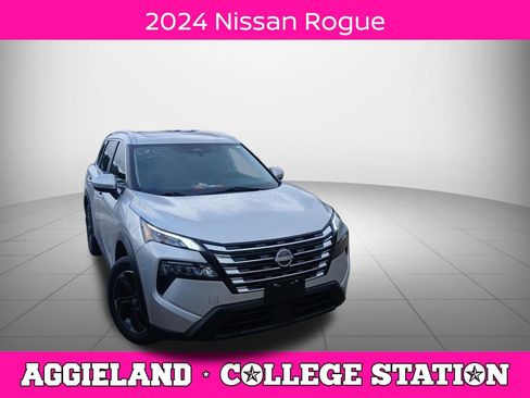 Used 2024 Nissan Rogue SV w/ SV Premium Package FWD image 1