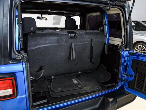 Used 2022 Jeep Wrangler Sport AWD/4WD image 41