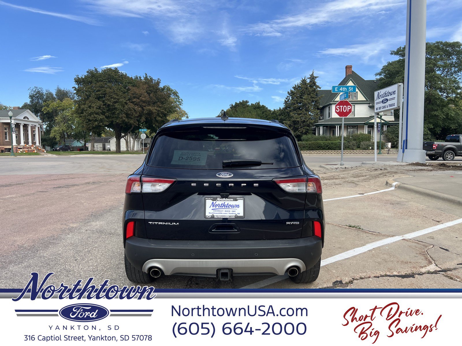 Used 2021 Ford Escape Titanium w/ Class II Trailer Tow Package AWD/4WD image 6
