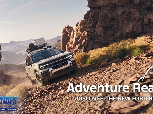 Used 2023 Ford Explorer XLT w/ Equipment Group 202A AWD/4WD image 6