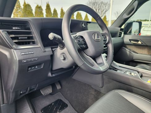 Used 2025 Lexus GX 550 w/ Cold Area Package AWD/4WD image 21