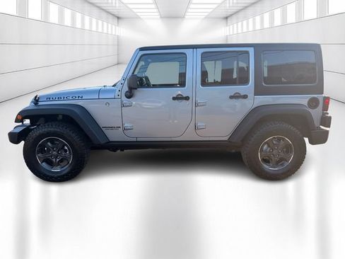Used 2017 Jeep Wrangler Unlimited Rubicon w/ Connectivity Group AWD/4WD image 10