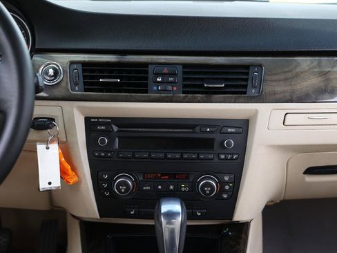 Used 2009 BMW 328i Convertible RWD image 35