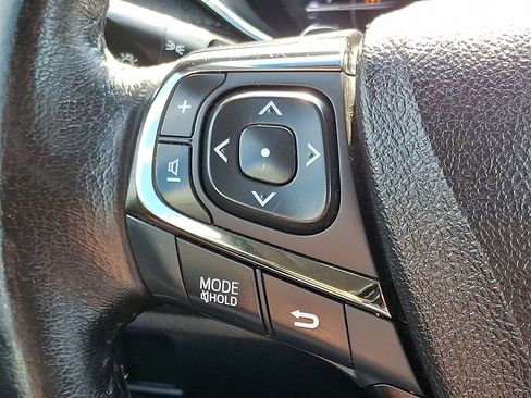 Used 2017 Toyota Avalon XLE image 23