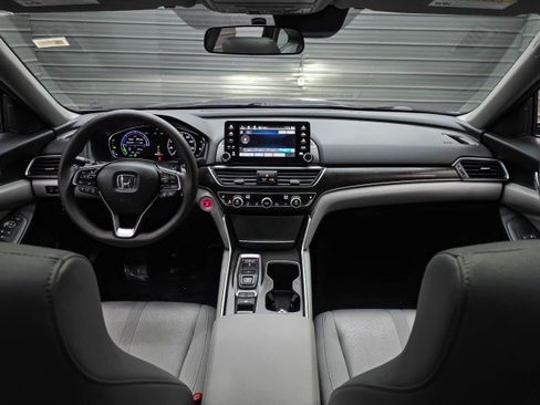 Used 2020 Honda Accord EX image 12